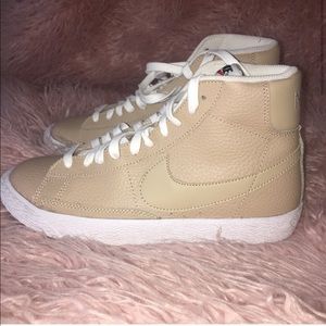 Nike blazer sneaker